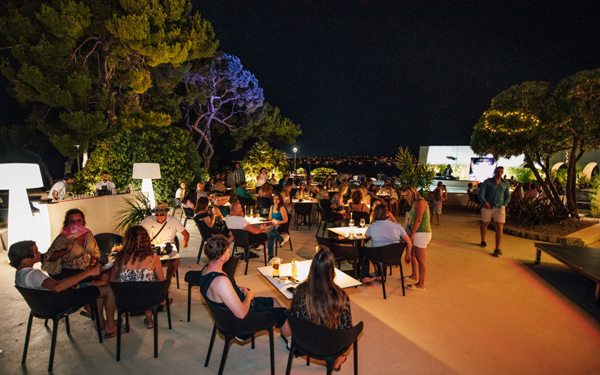 Otvorenje Golden Restaurant & Bar, Hotel Pinija