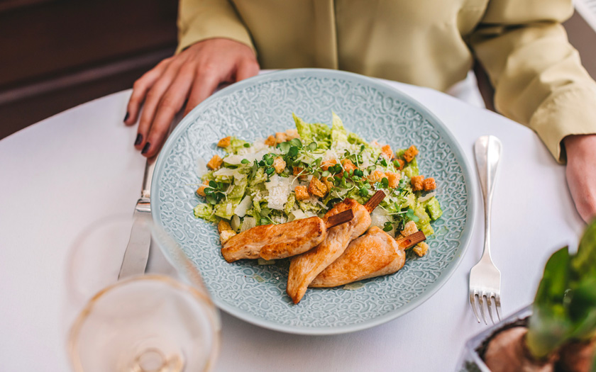 Klasična Cezar salata