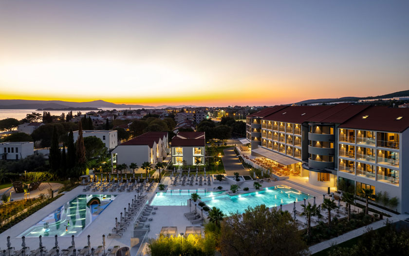 Molum Hotel and Residences