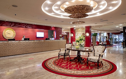 Hotel Coral Plava Laguna - Umag - Lobby-Recepcija