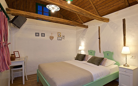 Vinarija, restoran i pansion Vuglec Breg - Krapina - Sobe-Apartmani