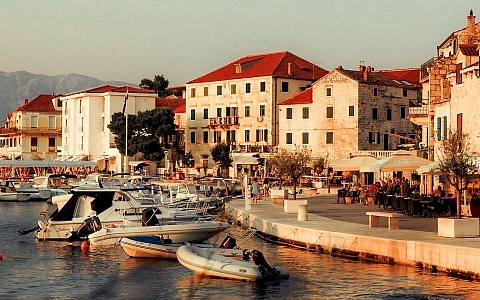 Grand hotel View - Postira, Brač - Destinacija