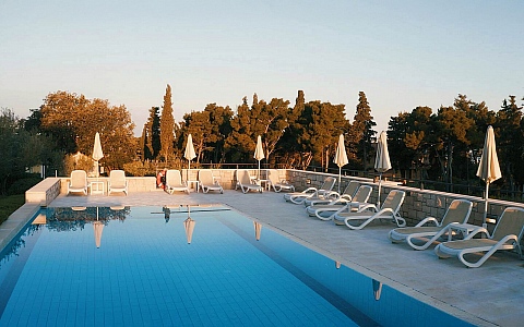 Aminess Velaris Resort - Supetar - Bazen